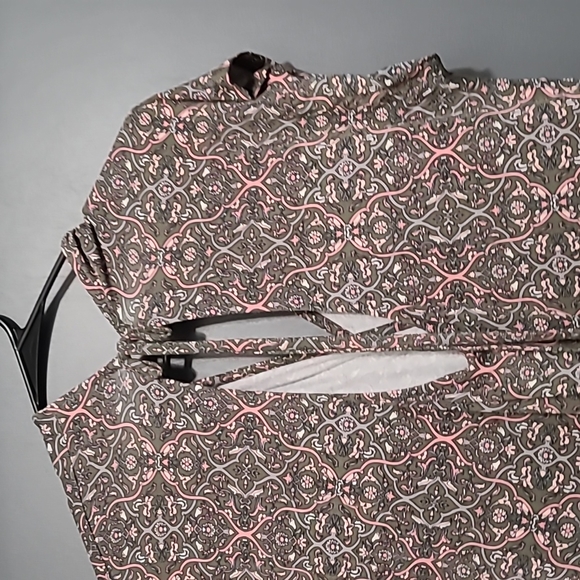 Torrid Super Soft Floral Blouse - Picture 3 of 4